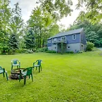 Meadville Home Private Yard And Fishing Nearby